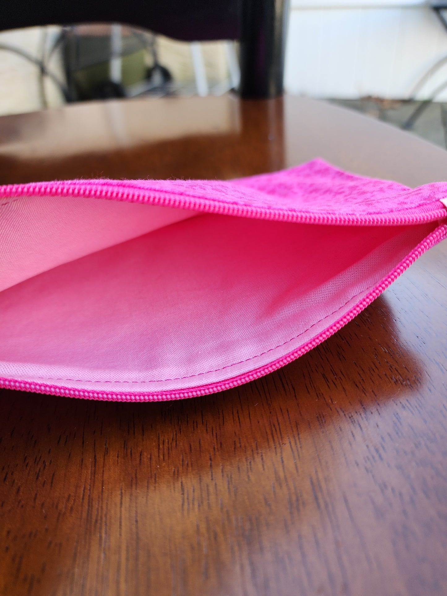 Zipper pouch