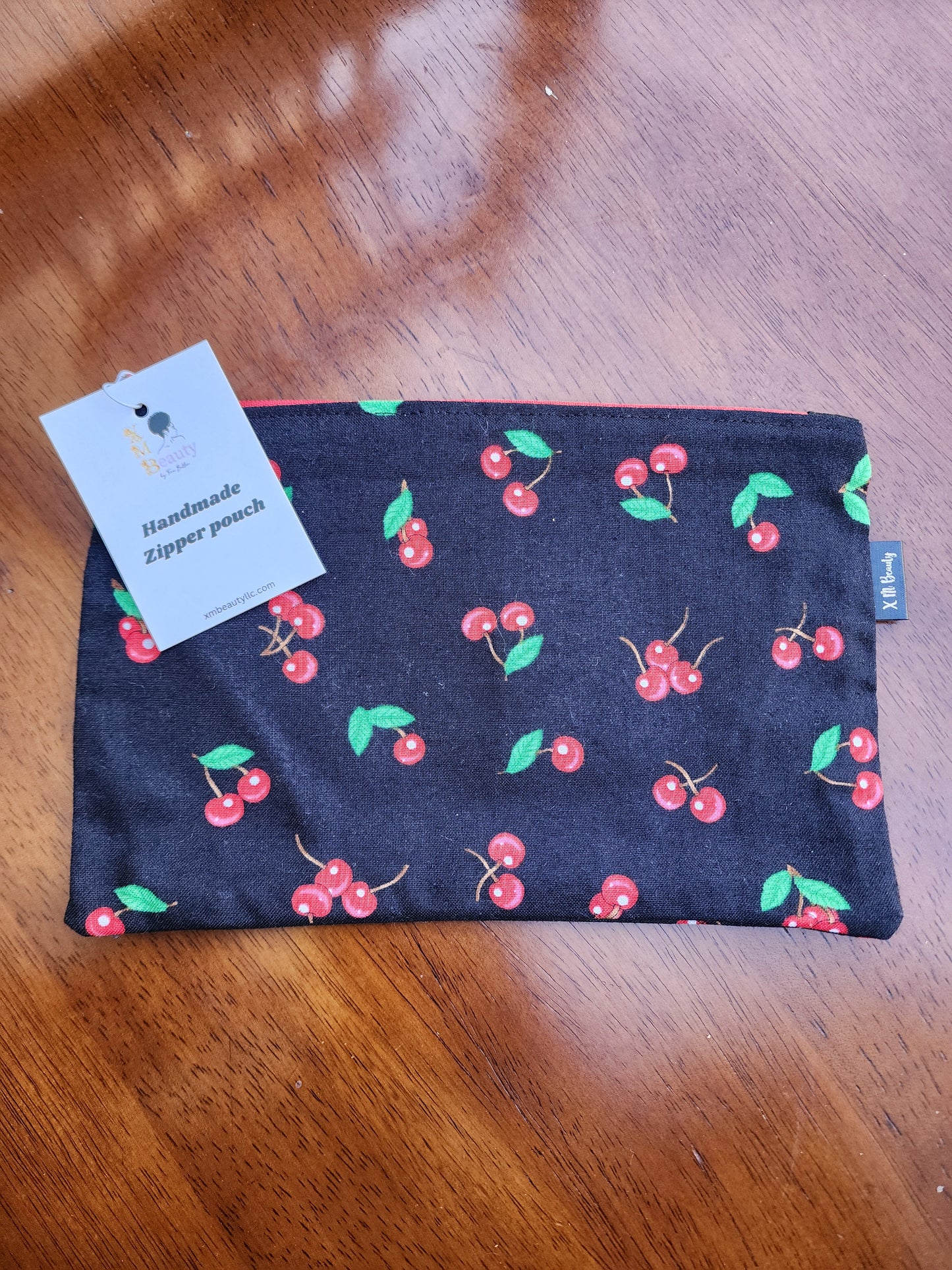 Zipper pouch