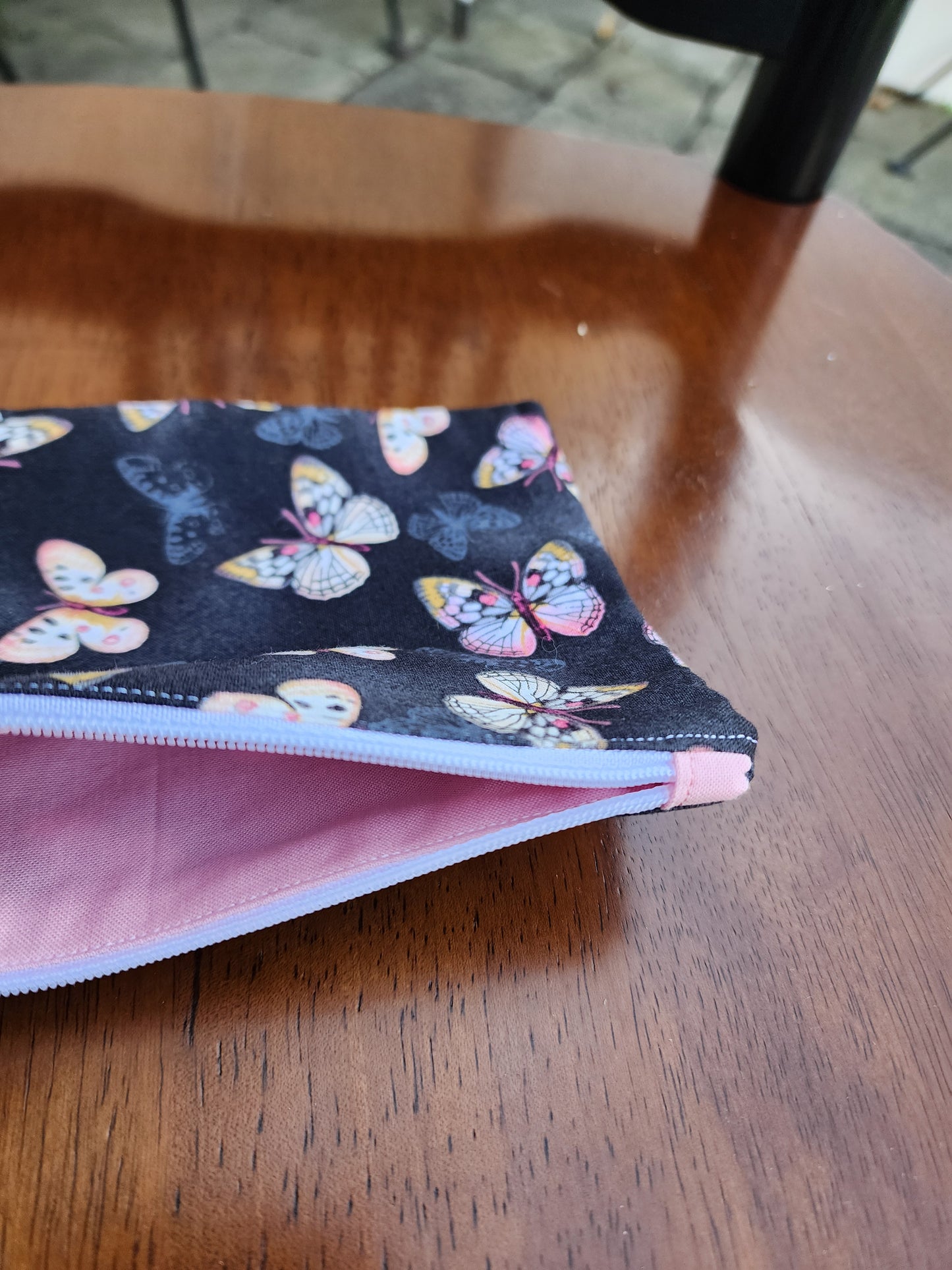 Zipper pouch