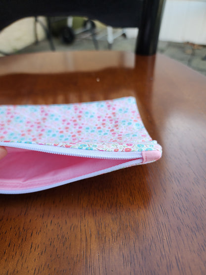 Zipper pouch